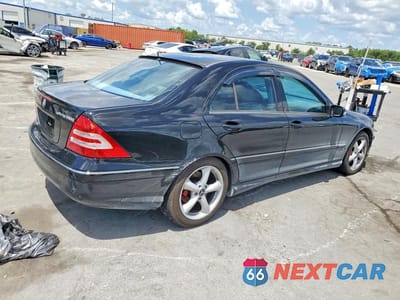 Trzecie zdjęcie samochodu z tyłu: 2005 MERCEDES-BENZ C 230K SPORT SEDAN VIN:WDBRF40J85F679931 - miniatura