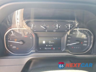 Zdjęcie 9 z 13 samochodu: 2020 GMC SIERRA K2500 AT4 VIN:1GT19PEY4LF294117 - miniatura