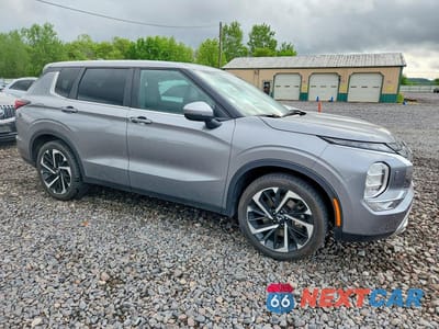 Czwarte zdjęcie samochodu z boku: 2023 MITSUBISHI OUTLANDER VIN:JA4J4UA87PZ025188 - miniatura
