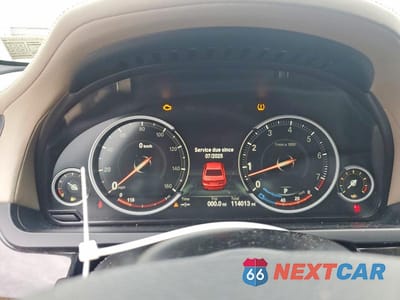 Zdjęcie 9 z 12 samochodu: 2014 BMW 750 XI VIN:WBAYB6C53ED224352 - miniatura