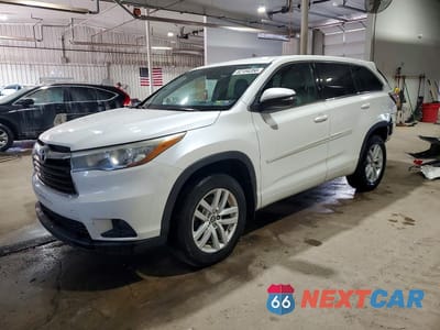 2016 TOYOTA HIGHLANDER LE 5TDBKRFH6GS321150 - główne zdjęcie licytacji z USA - miniatura
