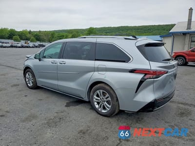 Drugie zdjęcie samochodu z przodu: 2022 TOYOTA SIENNA VIN:5TDESKFC1NS060872 - miniatura