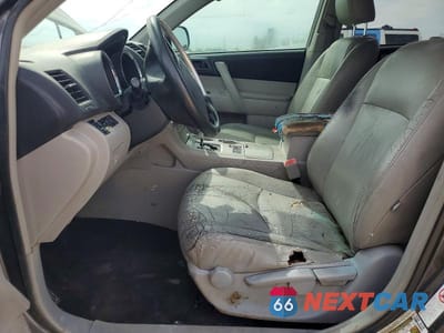 Zdjęcie 7 z 13 samochodu: 2012 TOYOTA HIGHLANDER BASE VIN:5TDZK3EH5CS073626 - miniatura