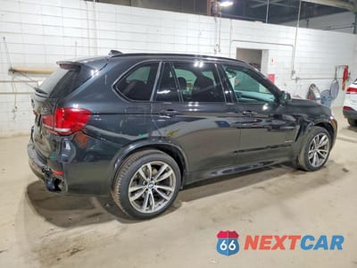 Trzecie zdjęcie samochodu z tyłu: 2016 BMW X5 XDRIVE50I VIN:5UXKR6C57G0J83205 - miniatura