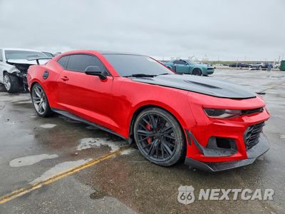 Czwarte zdjęcie samochodu z boku: 2019 CHEVROLET CAMARO ZL1 VIN:1G1FJ1R68K0145223 - miniatura