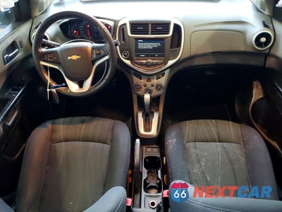 Zdjęcie 8 z 12 samochodu: 2019 CHEVROLET SONIC LT VIN:1G1JD5SB4K4101924 - miniatura
