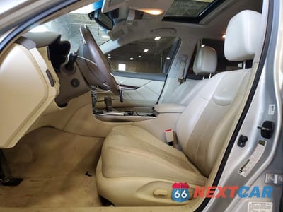 Zdjęcie 7 z 12 samochodu: 2013 INFINITI M37 VIN:JN1BY1ARXDM604063 - miniatura