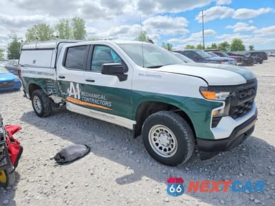 Czwarte zdjęcie samochodu z boku: 2024 CHEVROLET SILVERADO K1500 VIN:3GCUDAED1RG231490 - miniatura