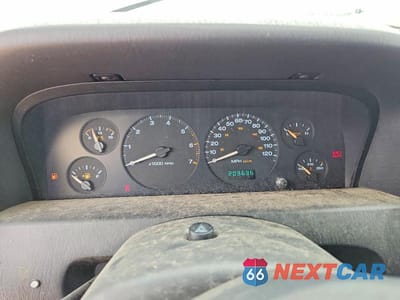 Zdjęcie 9 z 12 samochodu: 2004 JEEP GRAND CHEROKEE LAREDO VIN:1J8GX48S54C143093 - miniatura