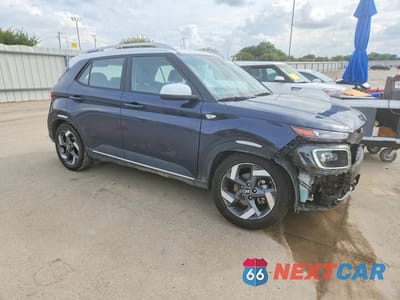 Czwarte zdjęcie samochodu z boku: 2021 HYUNDAI VENUE DENIM VIN:KMHRC8A31MU081882 - miniatura