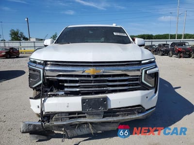 Piąte zdjęcie samochodu w środku: 2025 CHEVROLET TAHOE K1500 LT VIN:1GNS6NRD3SR220040 - miniatura