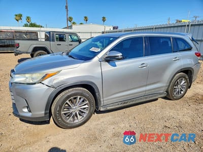 2017 TOYOTA HIGHLANDER XLE 5TDKZRFH3HS514109 - główne zdjęcie licytacji z USA - miniatura