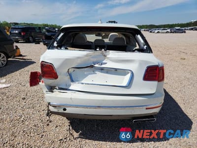 Zdjęcie 6 z 14 samochodu: 2018 BENTLEY BENTAYGA VIN:SJAAC2ZV1JC019776 - miniatura