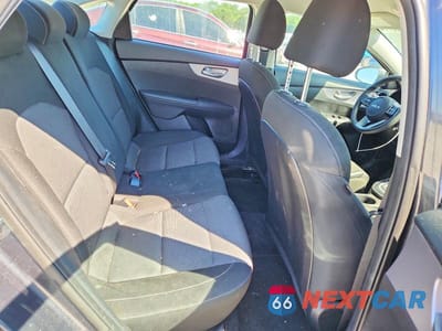 Zdjęcie 10 z 12 samochodu: 2022 KIA FORTE LXS VIN:3KPF24AD3NE458000 - miniatura