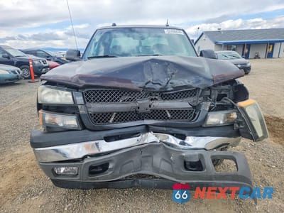 Piąte zdjęcie samochodu w środku: 2005 CHEVROLET SILVERADO K1500 VIN:1GCEK19B15E296425 - miniatura