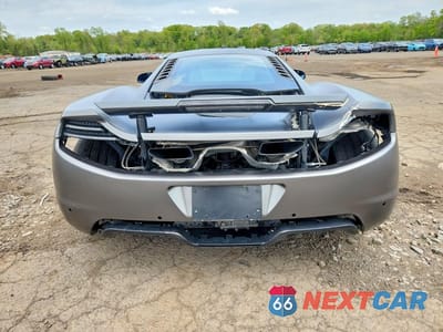 Zdjęcie 6 z 12 samochodu: 2012 MCLAREN MP4-12C VIN:SBM11AAAXCW000238 - miniatura