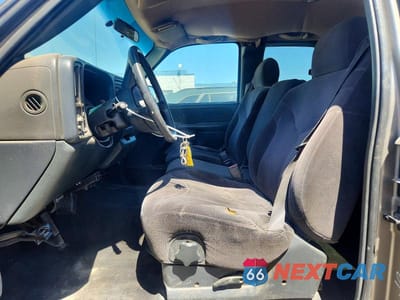 Zdjęcie 7 z 12 samochodu: 2000 GMC NEW SIERRA C2500 VIN:1GTGC29U9YE343928 - miniatura