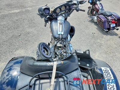 Zdjęcie 6 z 8 samochodu: 2010 HARLEY-DAVIDSON FLHTCUTG VIN:1HD1MAM11AB854095 - miniatura