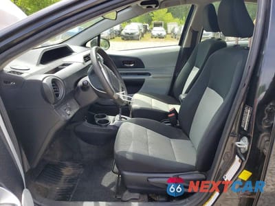 Zdjęcie 7 z 13 samochodu: 2012 TOYOTA PRIUS C TWO VIN:JTDKDTB35C1010740 - miniatura