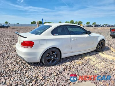 Trzecie zdjęcie samochodu z tyłu: 2013 BMW 135 I VIN:WBAUC9C5XDVM13599 - miniatura