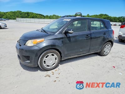 2013 SCION XD BASE JTKKUPB42D1030857 - główne zdjęcie licytacji z USA - miniatura