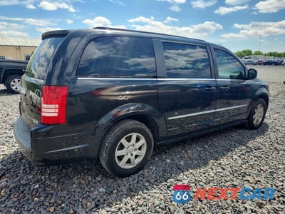 Trzecie zdjęcie samochodu z tyłu: 2010 CHRYSLER TOWN & COUNTRY TOURING VIN:2A4RR5D17AR176106 - miniatura