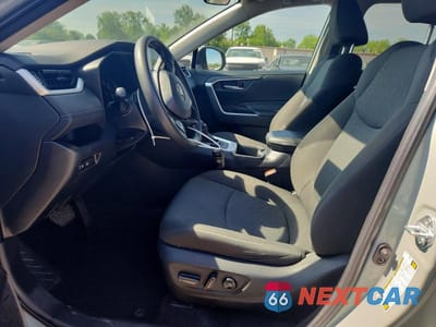 Zdjęcie 7 z 13 samochodu: 2023 TOYOTA RAV4 XLE VIN:2T3P1RFV1PW394066 - miniatura