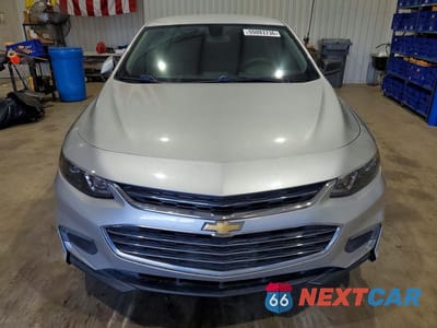 Piąte zdjęcie samochodu w środku: 2018 CHEVROLET MALIBU LT VIN:1G1ZD5ST8JF124668 - miniatura