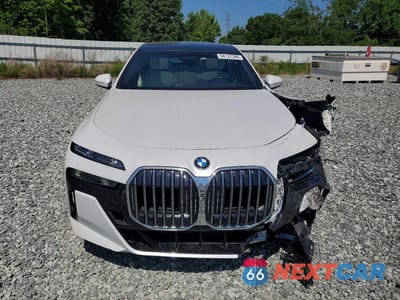 Piąte zdjęcie samochodu w środku: 2023 BMW 740 I VIN:WBA23EH01PCM21670 - miniatura