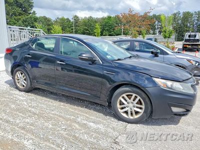 Czwarte zdjęcie samochodu z boku: 2013 KIA OPTIMA LX VIN:5XXGM4A75DG188380 - miniatura