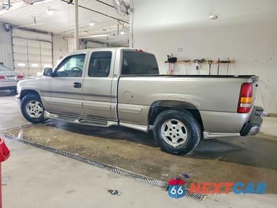 Drugie zdjęcie samochodu z przodu: 2000 CHEVROLET SILVERADO C1500 VIN:2GCEC19T8Y1386215 - miniatura