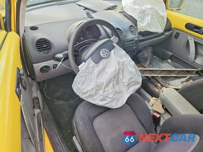 Zdjęcie 8 z 12 samochodu: 2003 VOLKSWAGEN NEW BEETLE GLS VIN:3VWCK21C13M430601 - miniatura