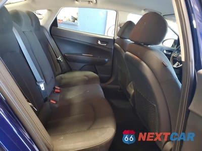 Zdjęcie 10 z 12 samochodu: 2019 KIA OPTIMA LX VIN:5XXGT4L37KG357177 - miniatura