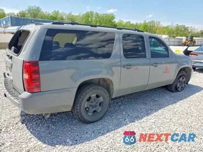 Trzecie zdjęcie samochodu z tyłu: 2009 CHEVROLET SUBURBAN K1500 LT VIN:1GNFK26329R274611 - miniatura