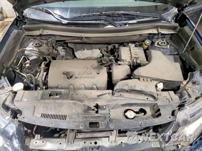 Zdjęcie 12 z 13 samochodu: 2018 MITSUBISHI OUTLANDER SE VIN:JA4AZ3A3XJZ058029 - miniatura