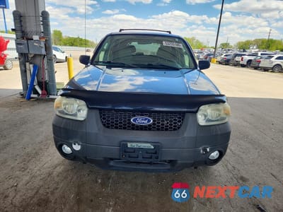 Piąte zdjęcie samochodu w środku: 2007 FORD ESCAPE XLT VIN:1FMCU93167KA07474 - miniatura