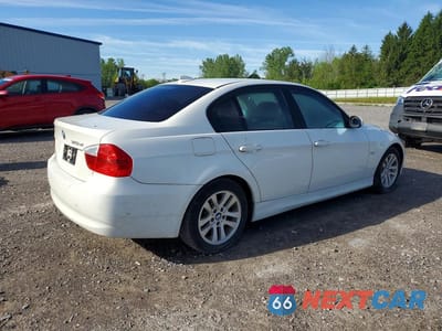 Trzecie zdjęcie samochodu z tyłu: 2006 BMW 325 XI VIN:WBAVD13526KV10058 - miniatura