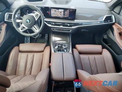 Zdjęcie 8 z 12 samochodu: 2026 BMW X7 M60I VIN:5UX33EM03T9123317 - miniatura
