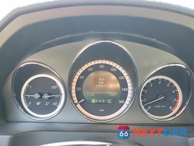 Zdjęcie 9 z 13 samochodu: 2011 MERCEDES-BENZ C 300 4MATIC VIN:WDDGF8BB6BR174511 - miniatura