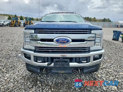 Piąte zdjęcie samochodu w środku: 2017 FORD F250 SUPER DUTY VIN:1FT7W2B6XHEC50161 - miniatura