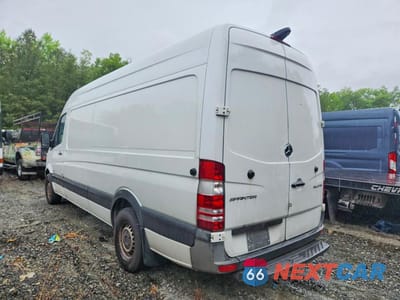 Drugie zdjęcie samochodu z przodu: 2014 MERCEDES-BENZ SPRINTER 2500 VIN:WD3PE8DC2E5923930 - miniatura
