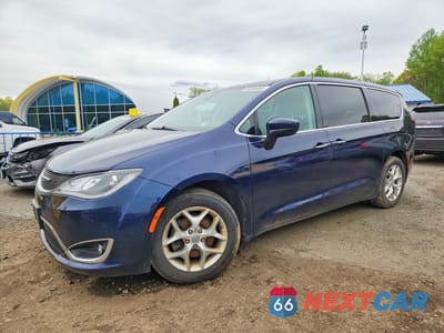 2017 CHRYSLER PACIFICA TOURING L 2C4RC1BG7HR788436 - główne zdjęcie licytacji z USA - miniatura