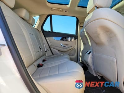 Zdjęcie 11 z 13 samochodu: 2018 MERCEDES-BENZ GLC 300 4MATIC VIN:WDC0G4KB2JV050205 - miniatura