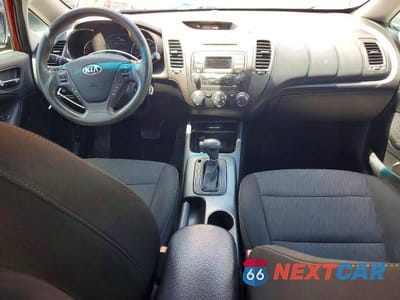 Zdjęcie 8 z 12 samochodu: 2016 KIA FORTE LX VIN:KNAFK4A66G5614009 - miniatura