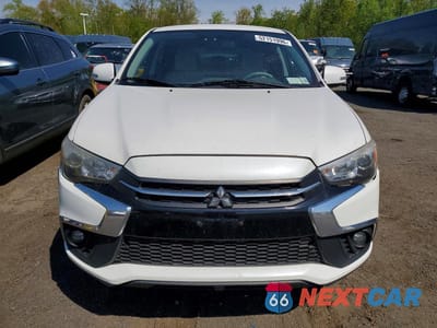Piąte zdjęcie samochodu w środku: 2018 MITSUBISHI OUTLANDER SPORT ES VIN:JA4AR3AU7JZ003353 - miniatura