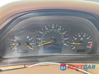 Zdjęcie 9 z 12 samochodu: 2001 MERCEDES-BENZ E 320 VIN:WDBJF65J21B286686 - miniatura