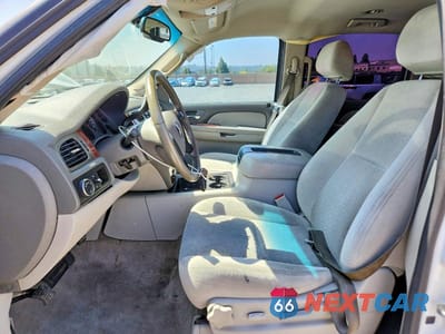 Zdjęcie 7 z 13 samochodu: 2008 CHEVROLET SUBURBAN C1500 LS VIN:1GNFC16028R101747 - miniatura