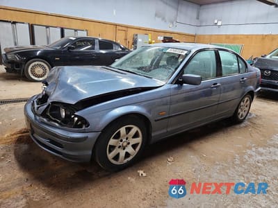 1999 BMW 323 I WBAAM333XXKC62428 - główne zdjęcie licytacji z USA - miniatura