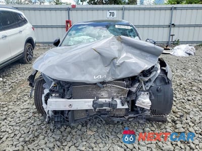 Piąte zdjęcie samochodu w środku: 2025 KIA K5 GT LINE VIN:KNAG64J73S5328256 - miniatura