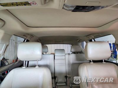 Zdjęcie 10 z 13 samochodu: 2012 LEXUS GX 460 VIN:JTJBM7FX8C5039420 - miniatura